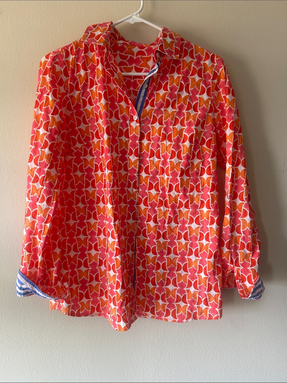 J. McLaughlin Orange & Pink Patterned Button-Up Shirt with contrast sleeves